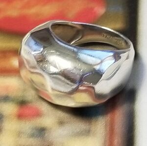 Silpada Sterling Silver Hammered Ring